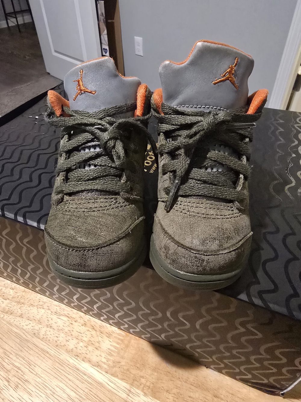 Jordan 5 Retro Olive Unisex Baby Shoes Size 6c Boy Girl Green Orange